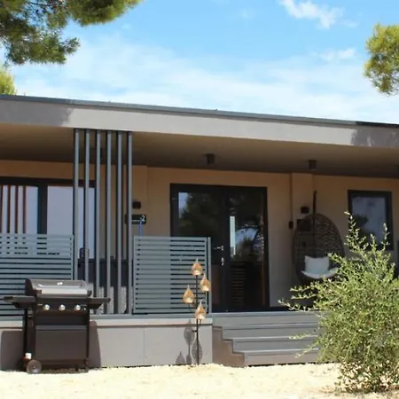 Дом отдыха Kauai, Kamp Heron, Drage, Croatia Драге