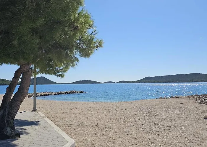 Kauai, Kamp Heron, Drage, Croatia * Драге