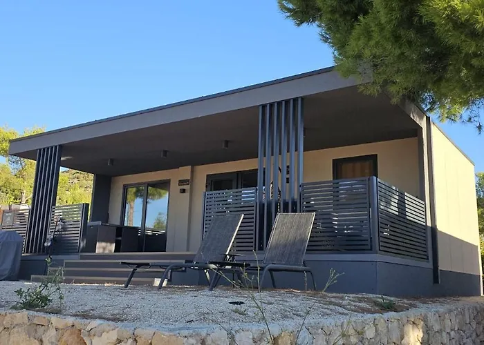 Дом отдыха Kauai, Kamp Heron, Drage, Croatia Драге