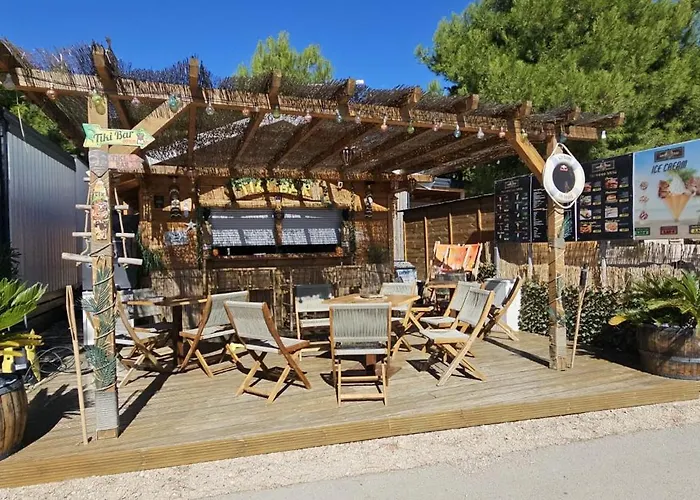 Kauai, Kamp Heron, Drage, Croatia בית נופש