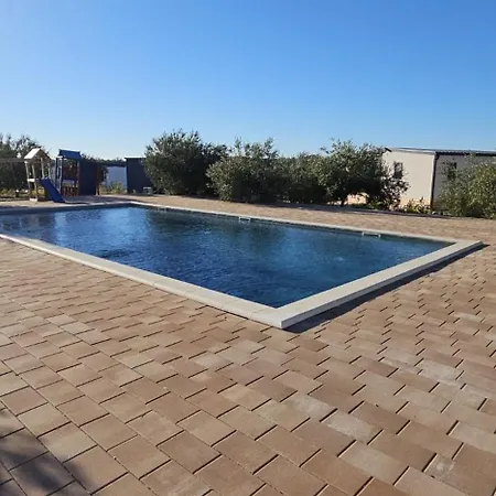 Kauai, Kamp Heron, Drage, Croatia *